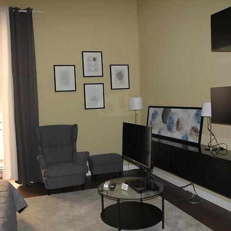 Holiday In Home Suite Archimede Catania Kültér fotó