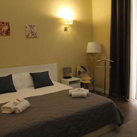 Holiday In Home Suite Archimede Catania Kültér fotó