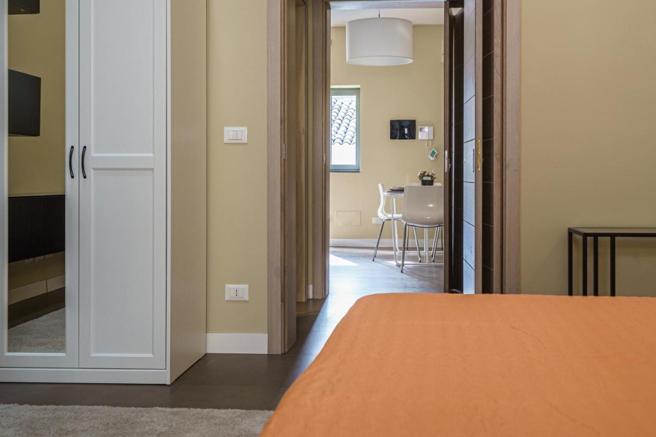 Holiday In Home Suite Archimede Catania Kültér fotó