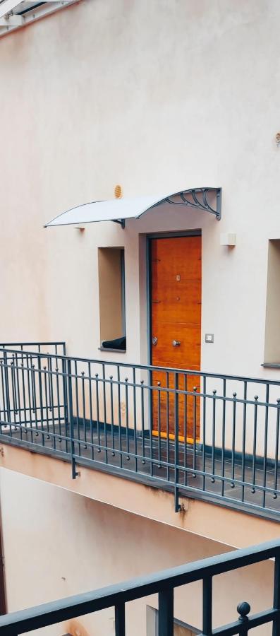 Holiday In Home Suite Archimede Catania Kültér fotó
