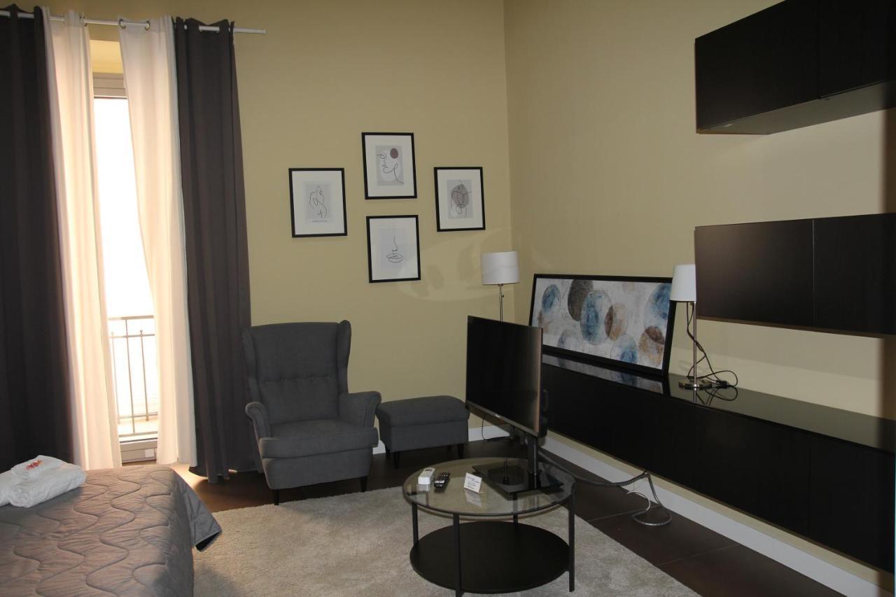 Holiday In Home Suite Archimede Catania Kültér fotó